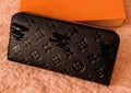 Boujee wallet 🌲😍 blk