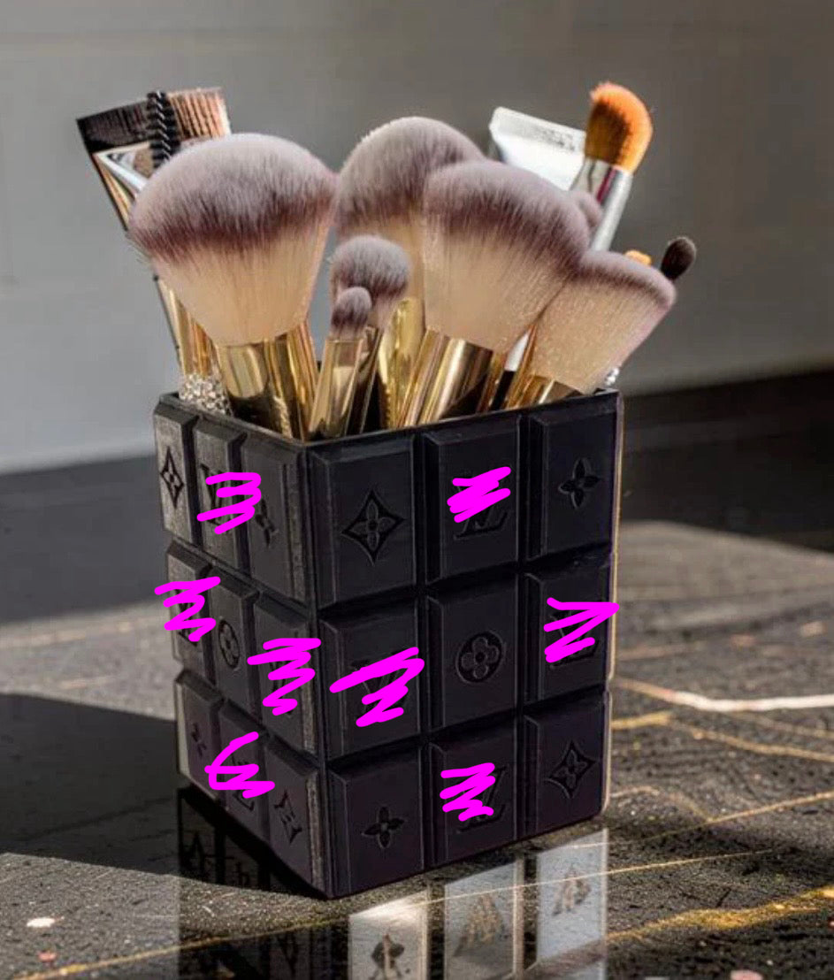 Black makeup brush holder 🔥