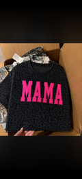 Black leopard mama tee