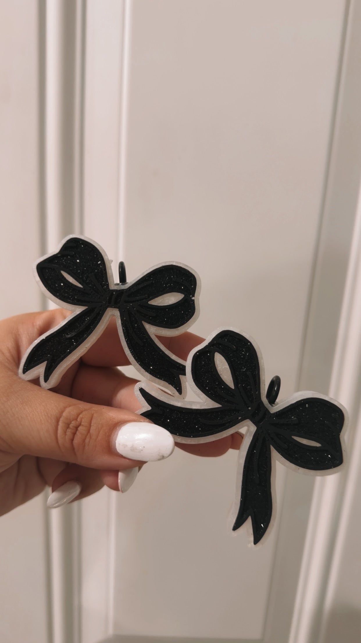 Bow vent clips